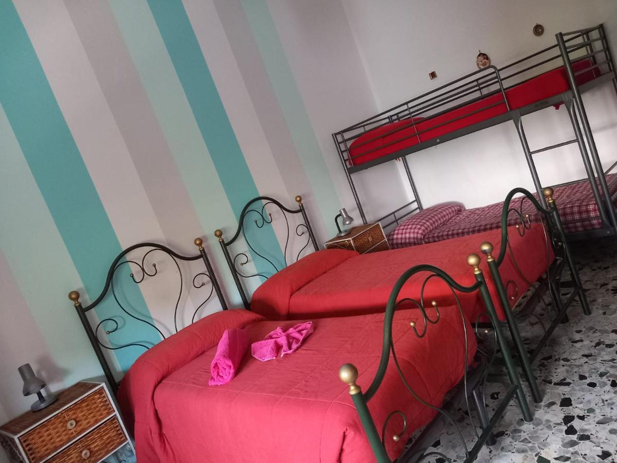 B&B Delle Arti Crema Bagian luar foto
